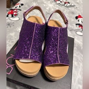 Carley purple glitter Wedge sandals size 8 NEW